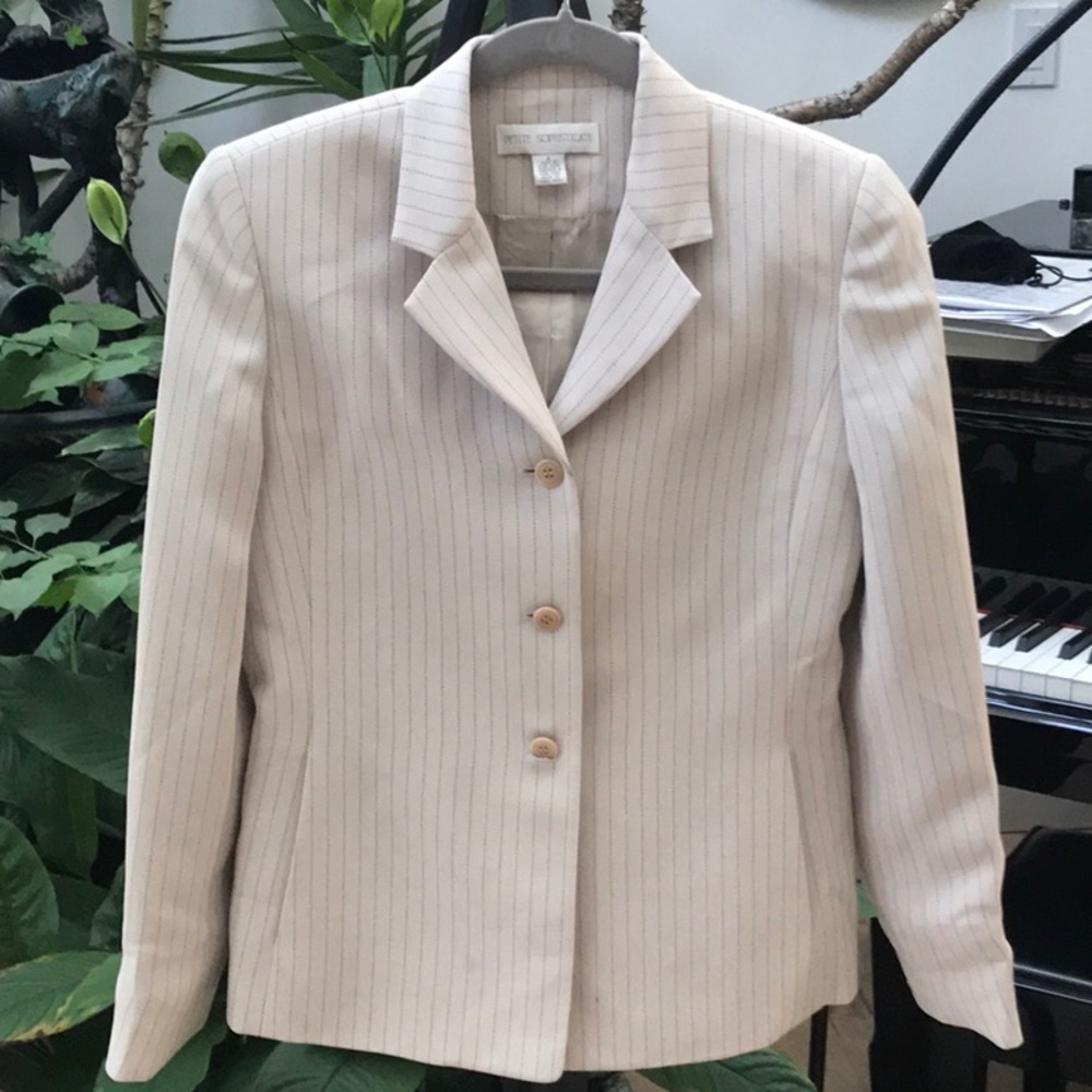 Petite sophisticate beige with black pinstripe 4P